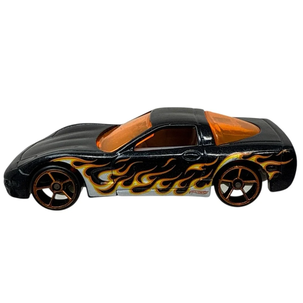 2012‎ Hot Wheels Heat Fleet 1997 Chevy Corvette C5 Black w/Orange Flames